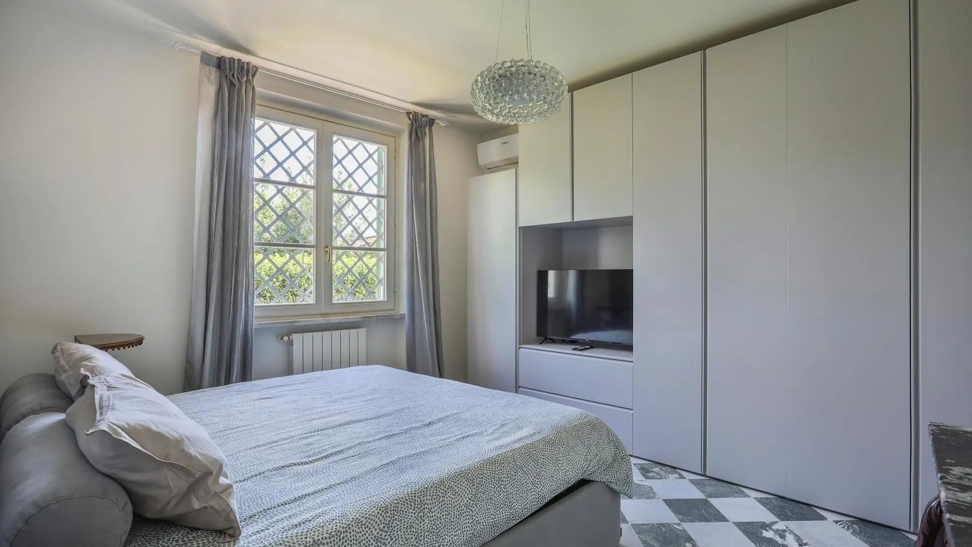 Villa Luxury Marble House Pietrasanta Italien