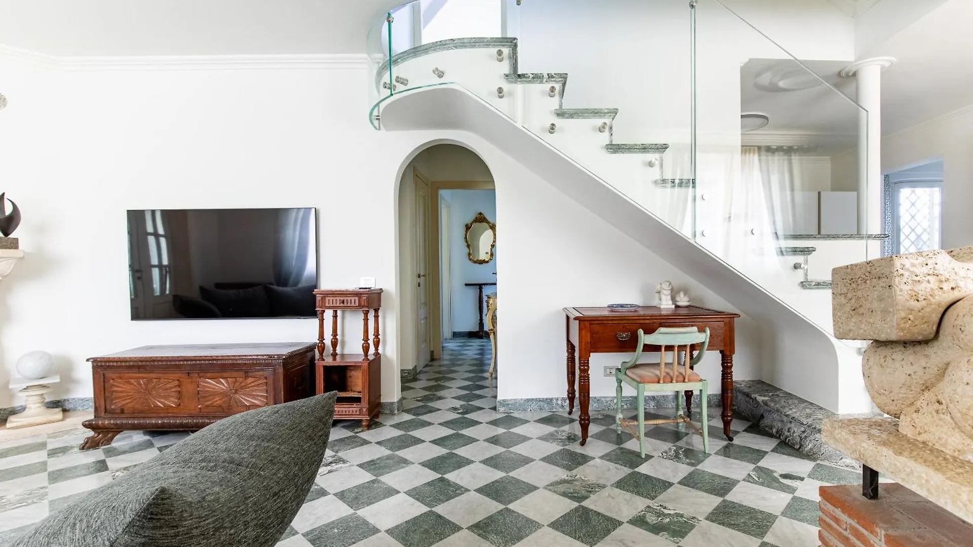 Villa Luxury Marble House Pietrasanta 0*,  Italien