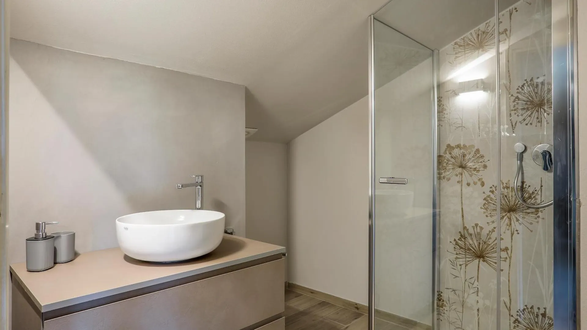 Villa Luxury Marble House Pietrasanta Italia